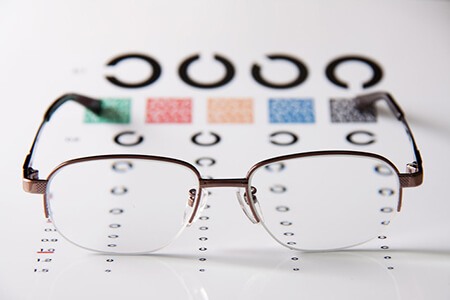 控制近視有妙招：離焦鏡片是什么？離焦鏡片適合孩子戴嗎？