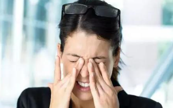 干眼癥能不能做近視手術(shù)?沃瑞科普